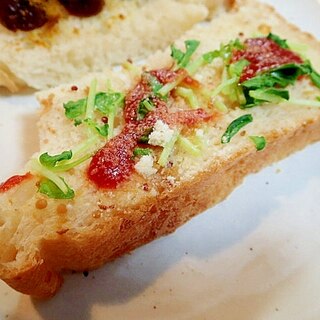 ごはん食パンで　豆苗パン